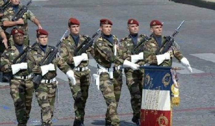 La Francia paga 200 milioni di euro per lasciare l'Afghanistan