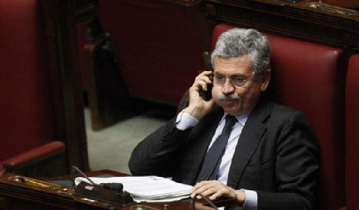 D'Alema, le primarie e i cani morti della politica