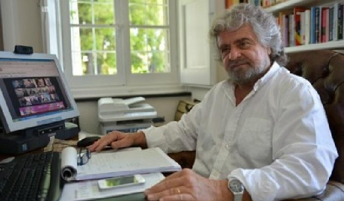 Grillo insulta le primarie: un viaggio nella pazzia