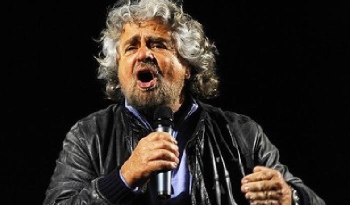 Grillo: eliminiamo i sindacati ma non la Fiom