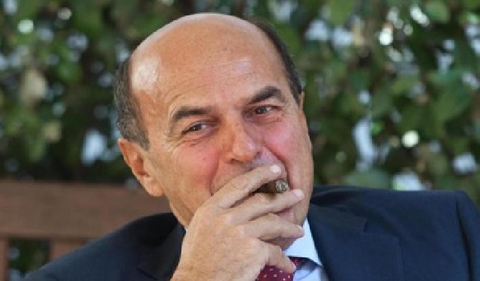 Bersani al Cavaliere: ti conosco mascherina