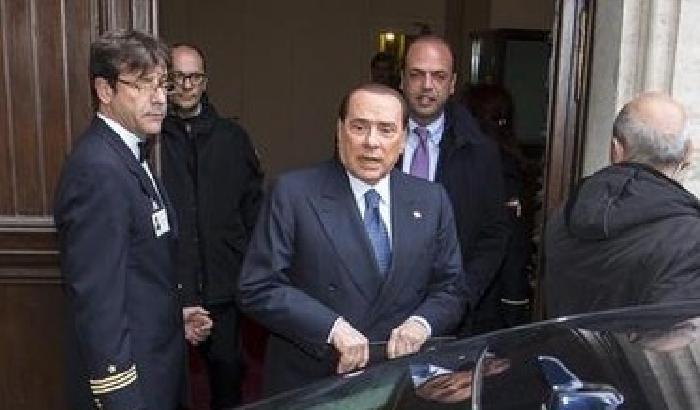 Berlusconi: la marcia di Grillo? Fascismo buffo