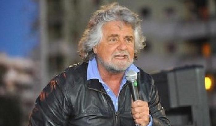 Grillo interroga la Rete: sono io il problema?