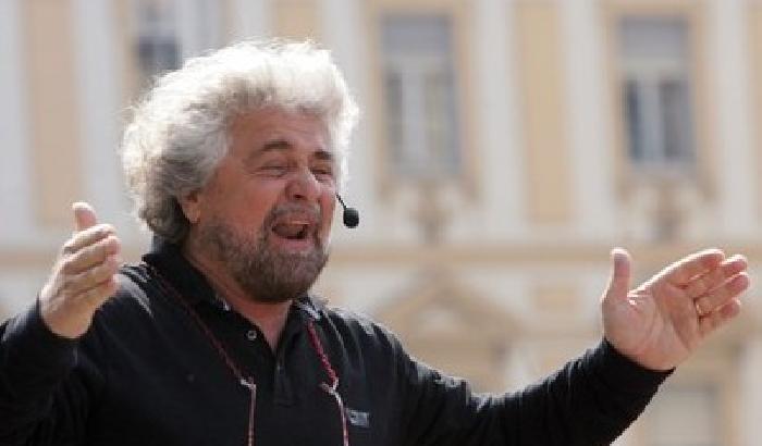 Grillo: fate sentire la vostra voce, da solo non ce la faccio