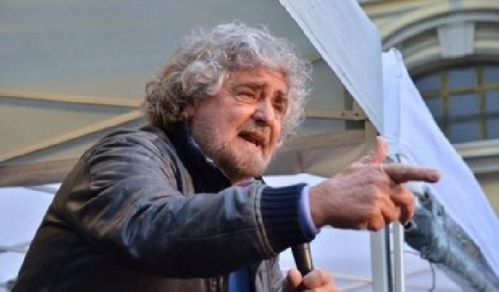 Grillo sugli F35: il Consiglio Supremo bombarda il Parlamento