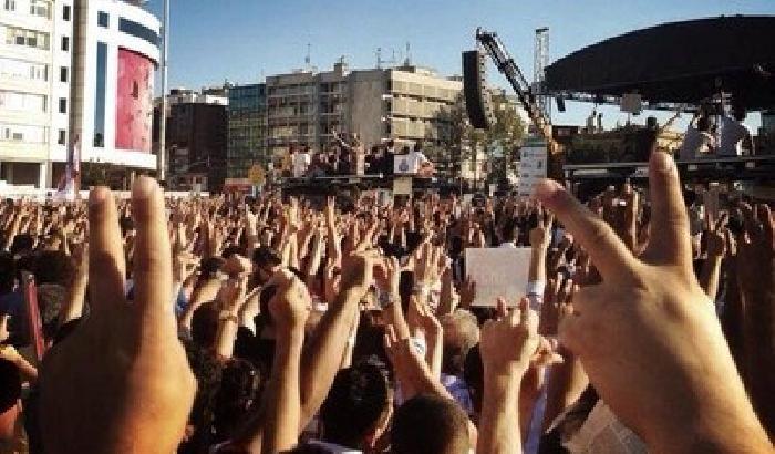 Istanbul in cammino per i sogni e la libertà