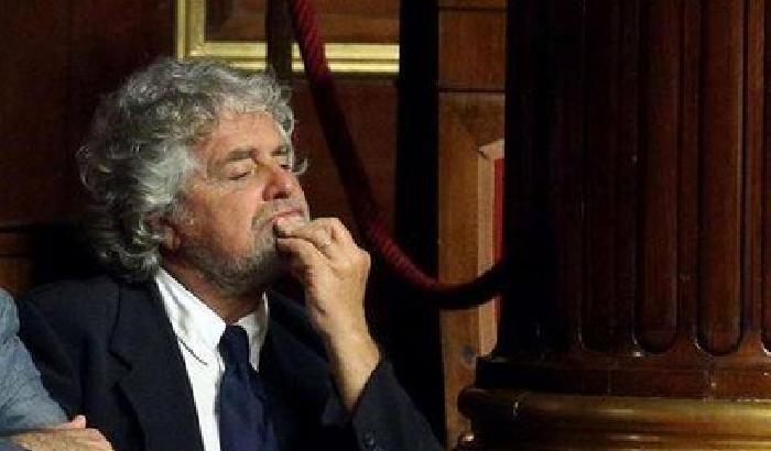 Grillo da Renzi, è scontro: sei un giovane-vecchio