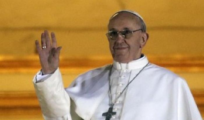 Papa Francesco: c'è chi si nutre di denaro, di vanità e potere