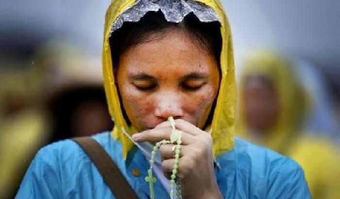 Manila, in 7 milioni sotto la pioggia per il Papa