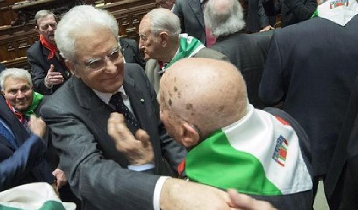 25 aprile Mattarella: non si possono equiparare partigiani a repubblichini