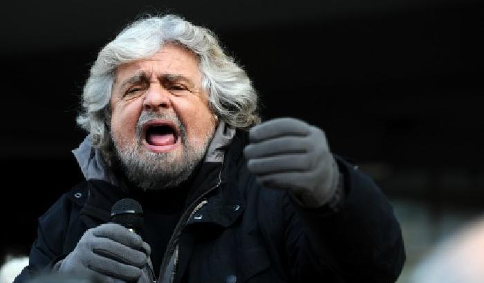 Grillo sulla Grecia: democrazia sospesa, è un colpo di stato