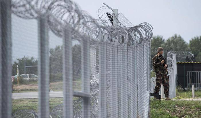 Ungheria xenofoba: sì alla detenzione per i richiedenti asilo