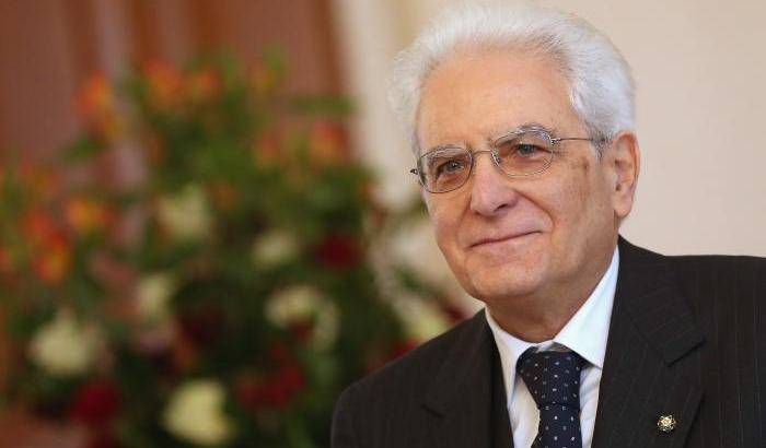 Mattarella sul femminicidio: un'emergenza sociale, si approvi presto la legge