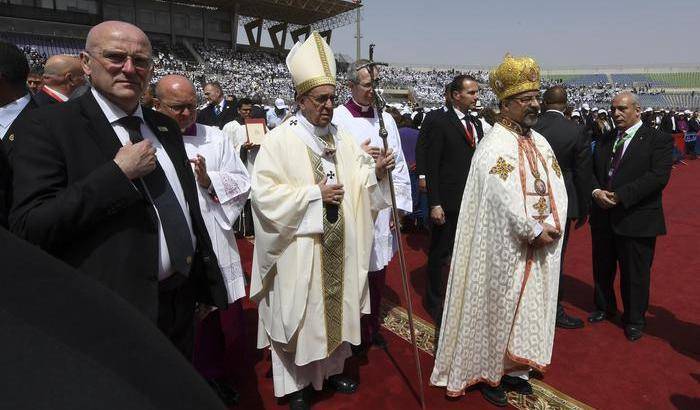 Il Papa: meglio non credenti che credenti ipocriti