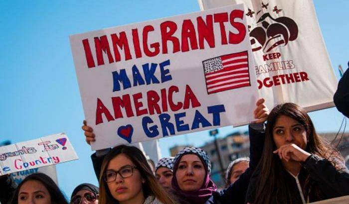 Trump vuole barattare con i democratici la tutela dei 'dreamers' con i finanziamenti per il muro