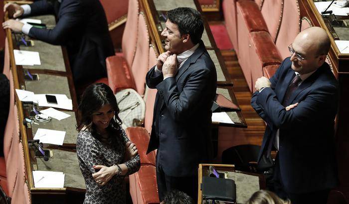 Renzi: 'Il Pd starà all'opposizione, ci farà bene'