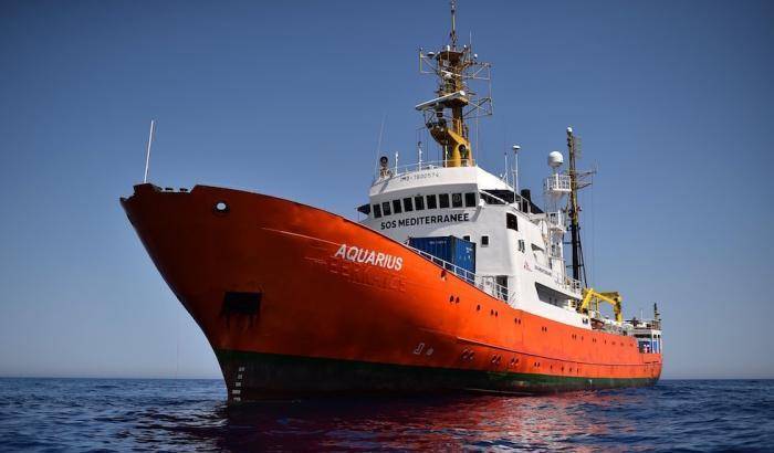 Aquarius lancia un appello alla Ue: “Ci concedano la bandiera”. E spunta l'ipotesi Vaticano