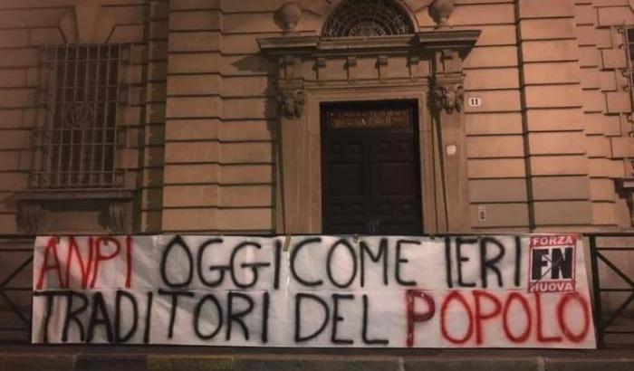 La vergogna dei fascisti di Forza Nuova: Anpi (e Cucchi) traditori della patria