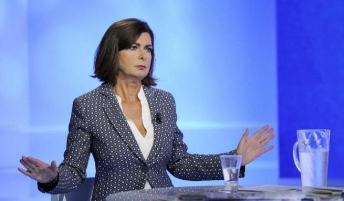 Boldrini contro il sessismo di Gervasoni: "Comportamento inaccettabile per un docente"