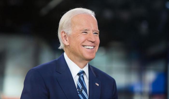 Biden invita i suoi elettori alla calma: "Restiamo pazienti, ogni voto deve essere contato"