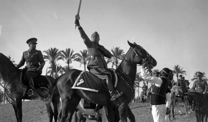 Mussolini in Libia