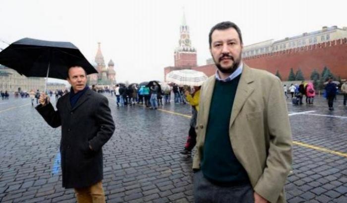 Salvini ipotizza l'alto tradimento per Conte: peccato che non abbia querelato Savoini