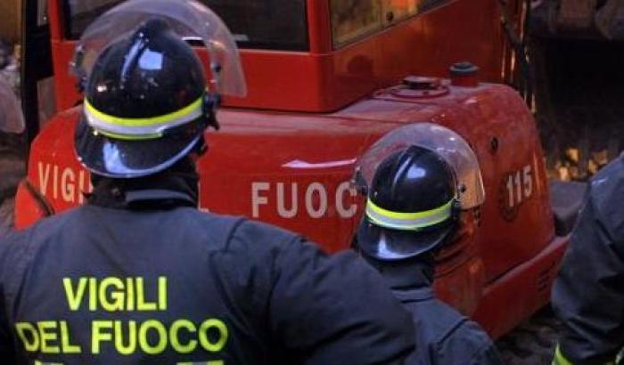 Tragedia a Fermo: una bambina è morta nell'incendio della sua casa