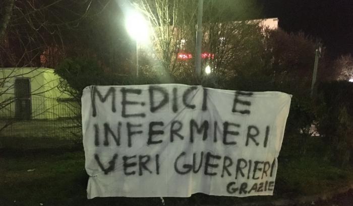 Se i medici e gli infermieri sono eroi, alle famiglie subito una indennità come per i poliziotti morti sul campo