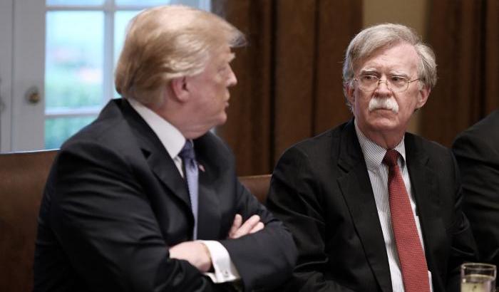 Bolton la vendetta in un libro-bomba: Trump? "Un assoluto ignorante delle questioni mondiali"