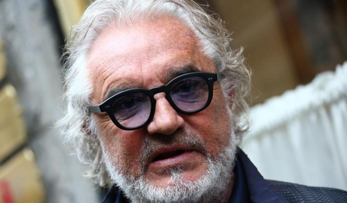 Flavio Briatore (ma non ci crede neppure lui): "Qui solo per una prostatite"