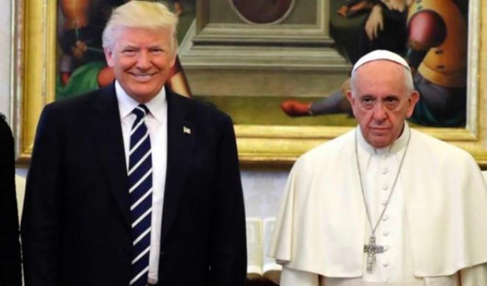 Trump vuole perfino dare ordini a Papa Francesco: "Non rinnovate l'accordo con la Cina"