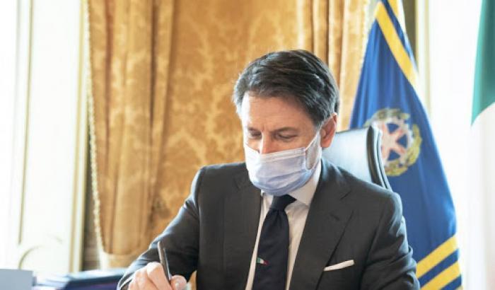 Dpcm impopolare: Conte perde 7 punti di gradimento, sale Giorgia Meloni