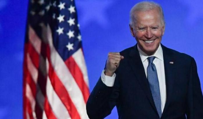 Biden è (ufficialmente) il nuovo presidente degli Stati Uniti: "Adesso voltiamo pagina"