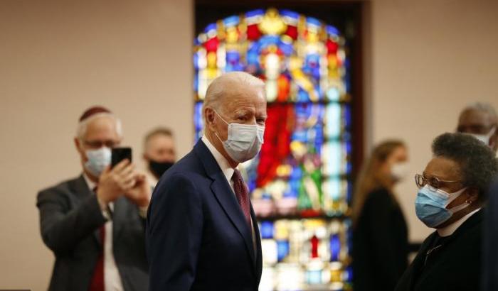 Biden comincia a cancellare Trump: "Agirò per promuovere la giustizia razziale"