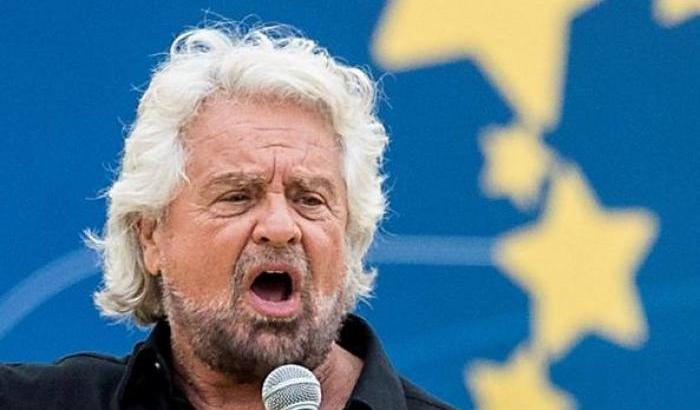 Grillo arriva a Roma per sedare la rivolta anti-Draghi nel M5s