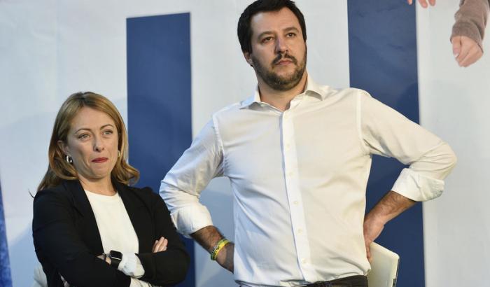 Salvini apre all'accoglienza, ma dei no-vax: "Siamo o no in democrazia?"