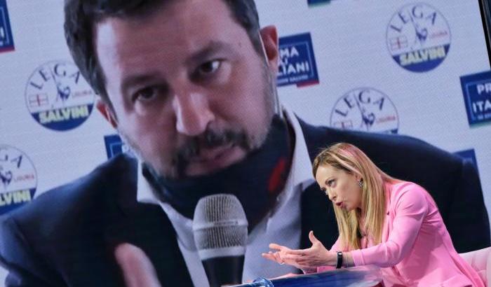 I leader politici aderiscono all'appello alla vaccinazione: ma non Salvini e Meloni dice "ni"