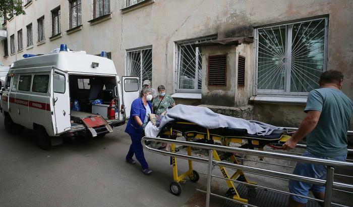 La Russia preferisce morire di Covid: oltre 50% di no vax e 800 decessi al giorno