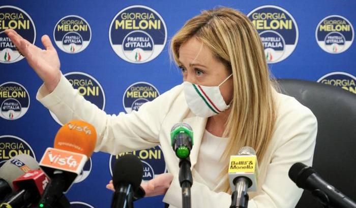 Meloni specula pure sull'attacco hacker: "Zingaretti dica come stanno le cose"