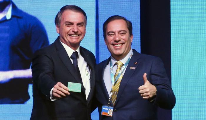 Il viaggio a New York del negazionista Bolsonaro diventa un focolaio: positivo un altro membro dello staff