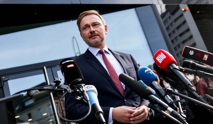 Christian Lindner (Fdp) ha accettato la proposta di Spd e Verdi: Giovedì primo colloquio