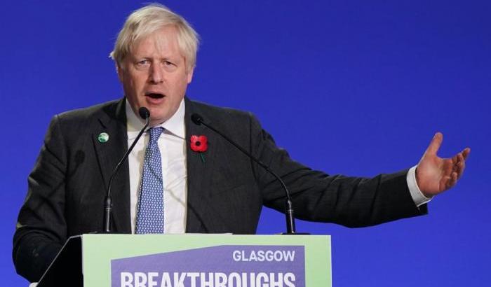 Boris Johnson: "Per la variante Omicron nelle prossime due settimane pressione sugli ospedali"