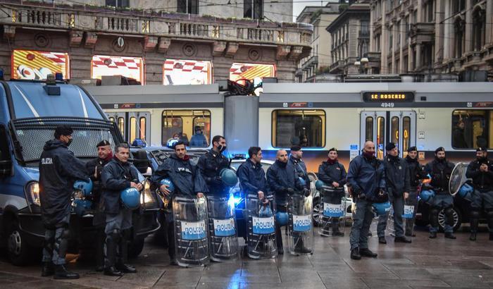 Polizia in assetto a Roma