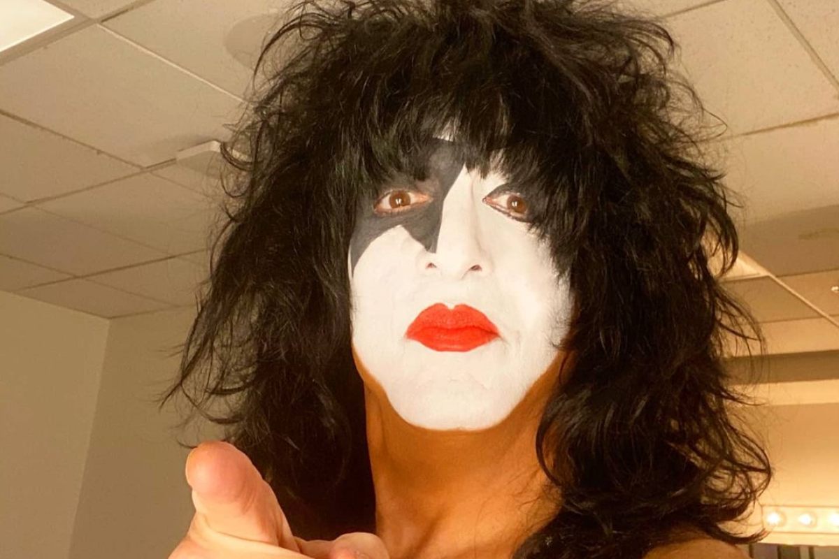 Paul Stanley dei Kiss è di nuovo positivo al Covid: "Ho la variante Omicron, felice di essere vaccinato"