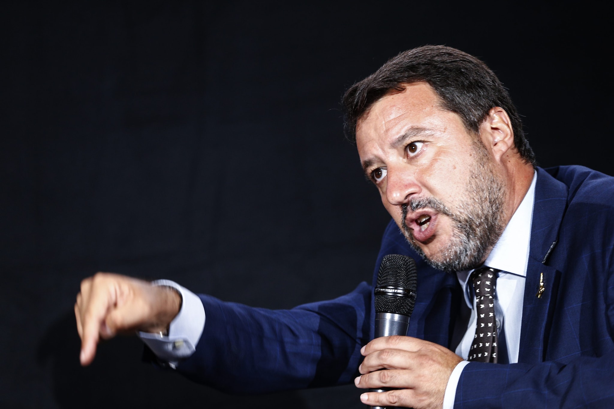 Salvini il vittimista: "Venerdì di nuovo a processo per aver fatto il mio dovere"