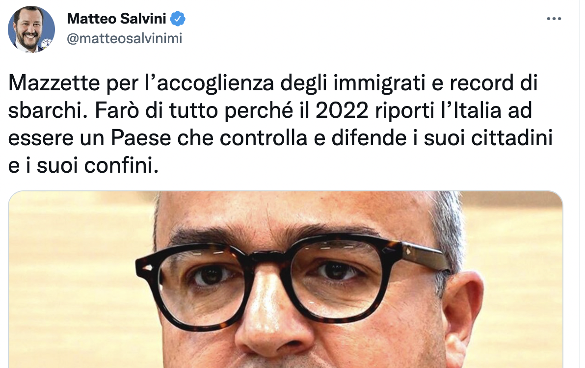 La toppa di Salvini: arrestano un funzionario per mazzette sulla sanità e lui se la prende con immigrati e sbarchi