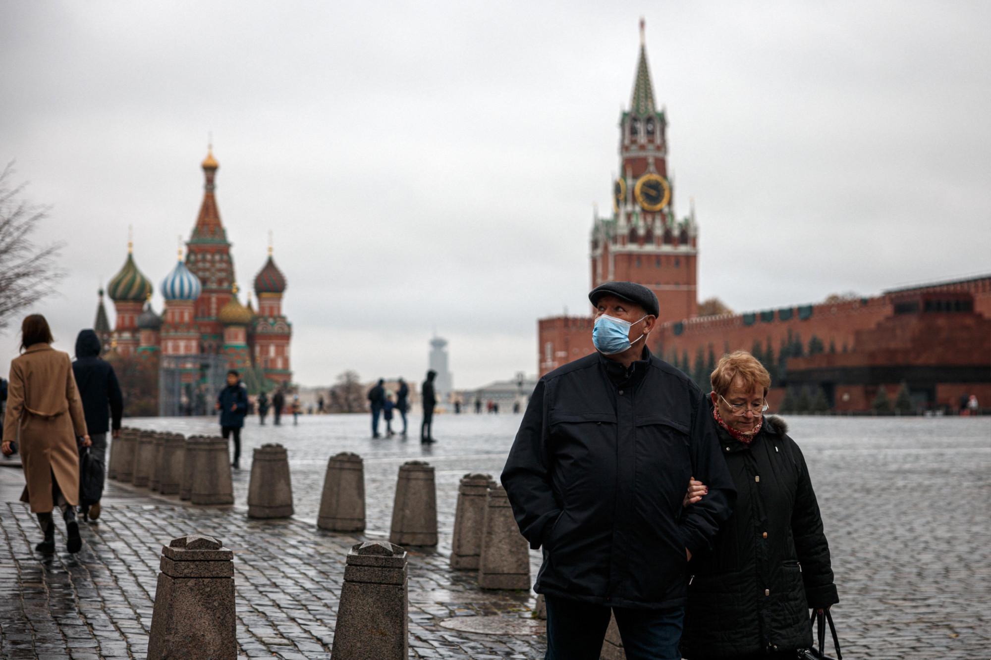 In Russia non cessa l'emergenza Covid: 1023 persone morte in un giorno