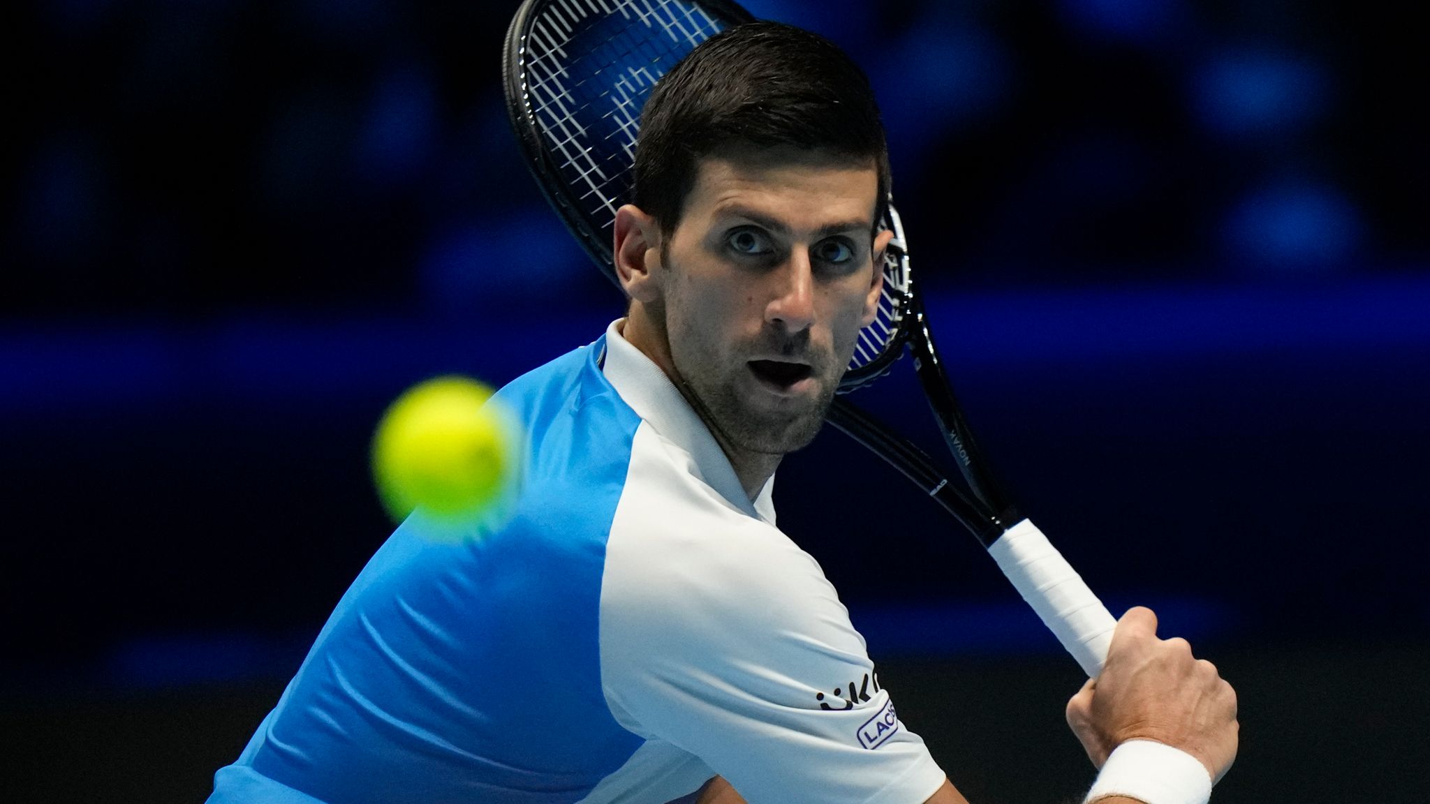 Australia, su Djokovic nuove indagini: rischia il carcere per aver fornito false prove