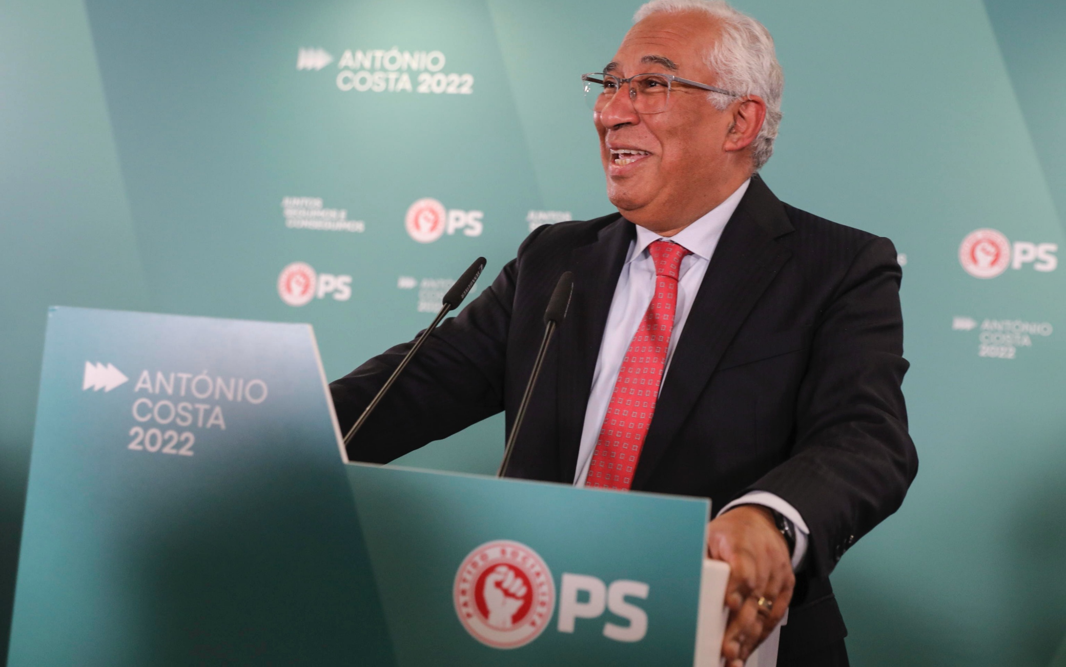 Il socialista Costa vince le elezioni in Portogallo: il premier ottiene la maggioranza assoluta