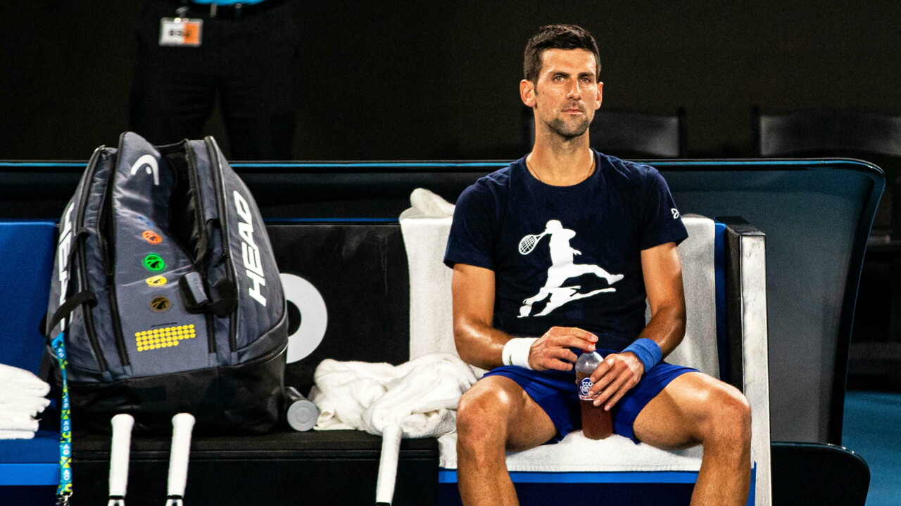 Obbligo vaccinale per gli atleti stranieri in Francia (Novak Djokovic salterà altre partite...)